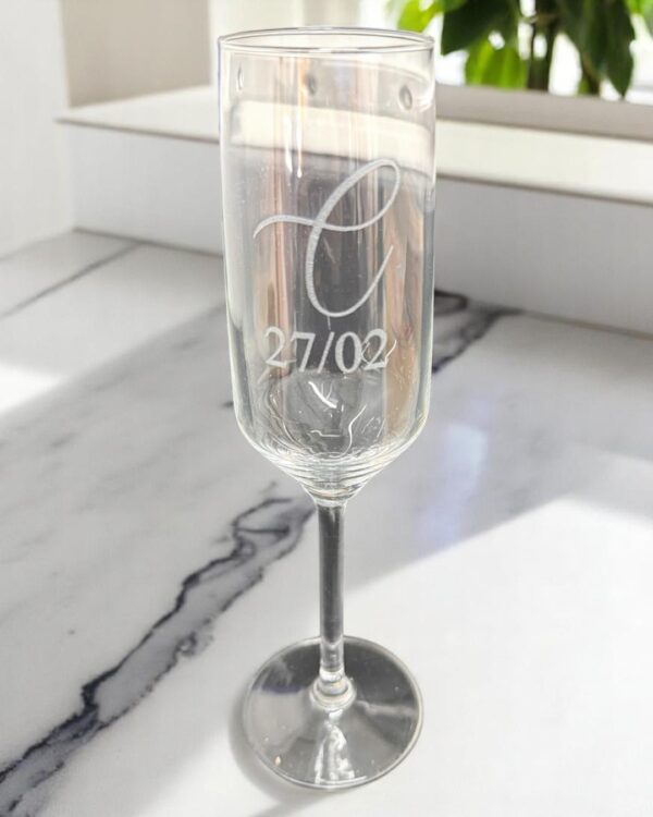 COPAS DE CRISTAL GRABADAS DE VINO DE CHAMPAN BODAS PERSONALIZADAS BRINDIS QUE TIERNO LAS PALMAS CANARIAS GRABADO Y CORTE LASER
