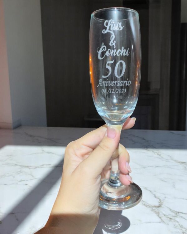 COPAS DE CRISTAL GRABADAS DE VINO DE CHAMPAN BODAS PERSONALIZADAS BRINDIS QUE TIERNO LAS PALMAS CANARIAS GRABADO Y CORTE LASER