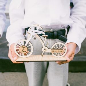 PORTA ALIANZAS BICICLETA BODAS PERSONALIZADAS ANILLOS QUE TIERNO LAS PALMAS CANARIAS GRABADO Y CORTE LASER PERSONALIZACION MADERA