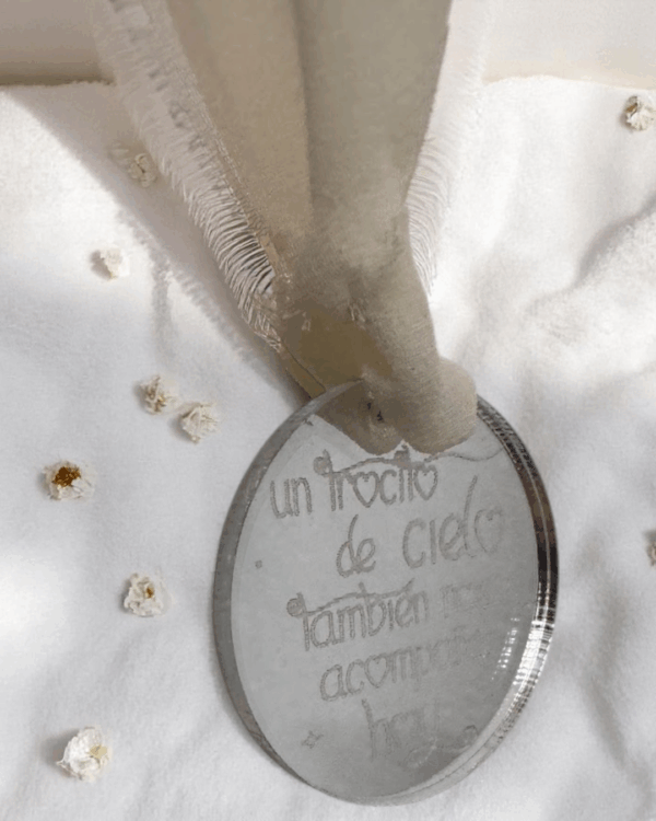 PLACA PARA RAMO DE NOVIA UN TROCITO DE CIELO TAMBIEN NOS ACOMPANA HOY BODAS PERSONALIZADAS LAS PALMAS QUE TIERNO CANARIAS FLORES RECUERDO