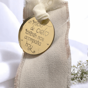PLACA PARA RAMO DE NOVIA UN TROCITO DE CIELO TAMBIEN NOS ACOMPANA HOY BODAS PERSONALIZADAS LAS PALMAS QUE TIERNO CANARIAS FLORES RECUERDO