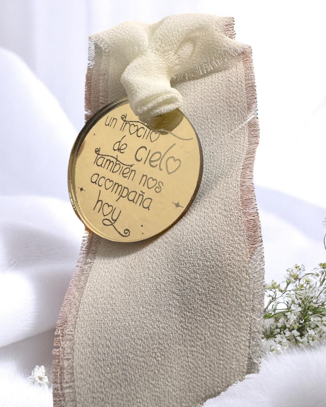 PLACA PARA RAMO DE NOVIA UN TROCITO DE CIELO TAMBIEN NOS ACOMPANA HOY BODAS PERSONALIZADAS LAS PALMAS QUE TIERNO CANARIAS FLORES RECUERDO