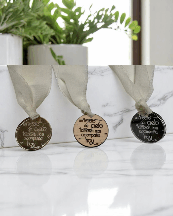 PLACA PARA RAMO DE NOVIA UN TROCITO DE CIELO TAMBIEN NOS ACOMPANA HOY BODAS PERSONALIZADAS LAS PALMAS QUE TIERNO CANARIAS FLORES RECUERDO
