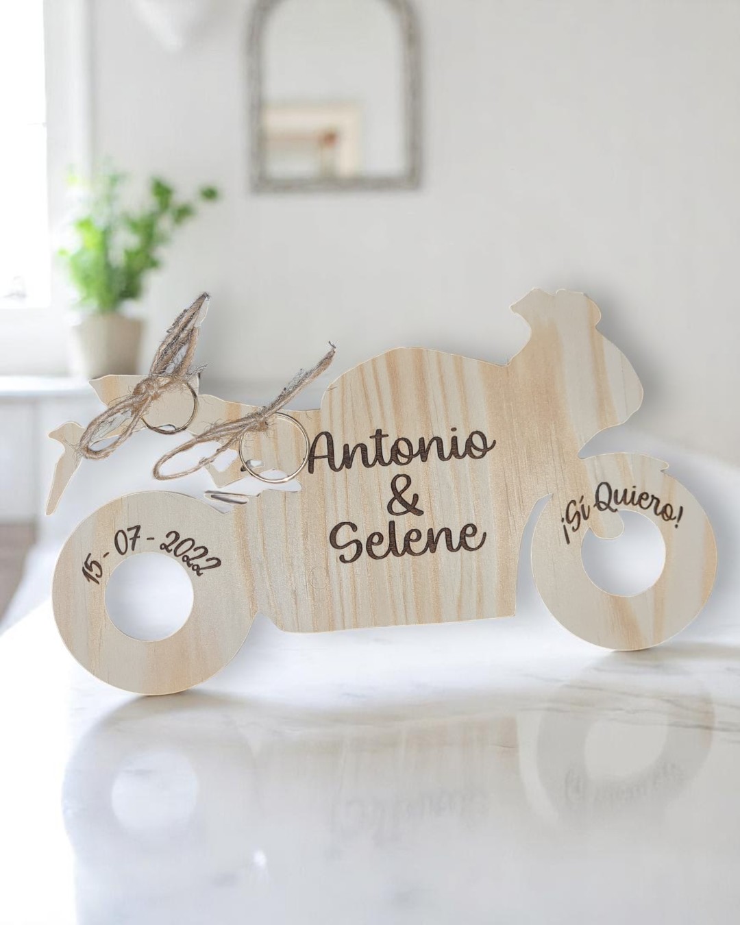 Placa para anillos - moto - alianzas - BODAS PERSONALIZADAS LAS PALMAS CANARIAS QUE TIERNO GRABADO Y CORTE LASER MADERA METACRILATO PERSONALIZADO